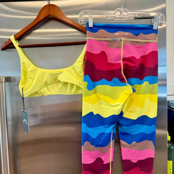 NWT The Upside SET Astro Rory Bra and Printed Leggings in Multicolor / Citrus - Picture 10 of 16
